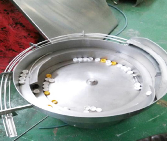 整套全自動電子煙油灌裝機械細節(jié)實拍